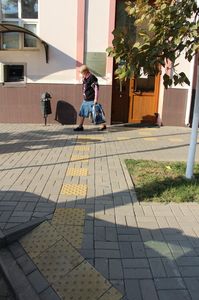 1-300.jpg