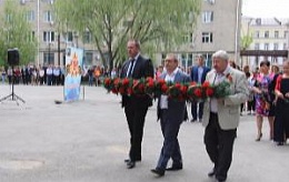 В «Ростовводоканале» отметили праздник Победы: вручили подарки ветеранам и отведали каши из походной кухни